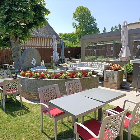 Auberge Du Vieux Tour Le Manoir Canapville  Exterior foto